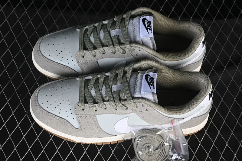 All categories Nk SB Dunk series Nk SB Dunk Low low-top sneakers Nike SB Dunk Low gray-white low-top casual sneakers IB6399-002